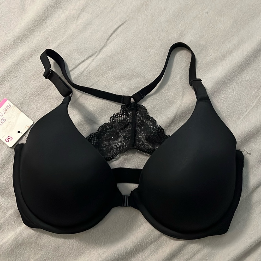 NWT SO front closure soft lift bra size 34DD.